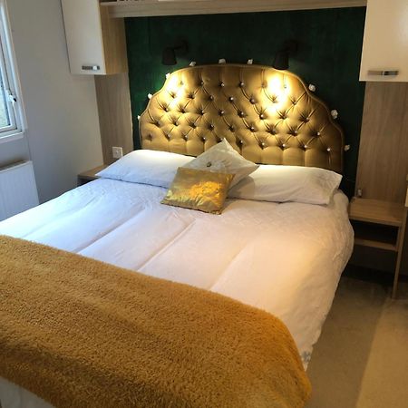 Seabreeze, Utopia, Walking Distance To Beach, 5 Star Shorefield Country Park, Milford On Sea, Shorefield Road, So41 0Lh, United Kingdom Zewnętrze zdjęcie